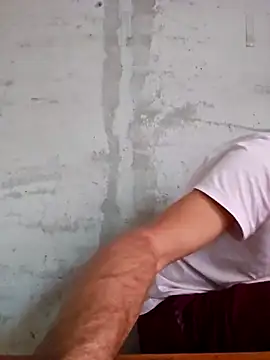 Snapshot of Alex-andru88 chatting on 10/09/25, 10:35 Alex-andru88 online show from 10/09/25, 10:35