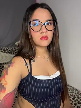 Linda Bellucci online show from 07/10/26, 04:17