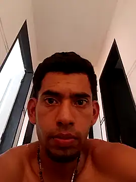 Negritohot2828 online show from 10/17/25, 04:31