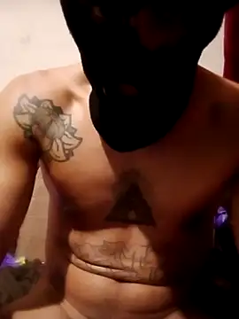 Golonzo1996 online show from 11/25/25, 01:38