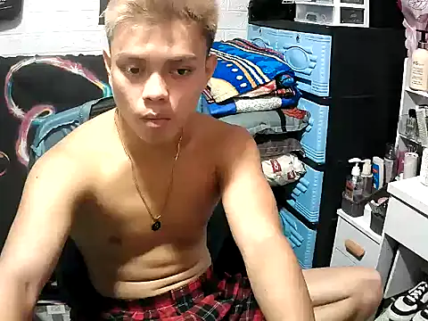 Pinoy slutcummer69 online show from 06/18/26, 09:14