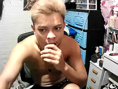 Pinoy slutcummer69 online show from 06/25/26, 08:19
