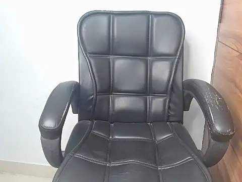 Urlove lily online show from 12/02/25, 04:02