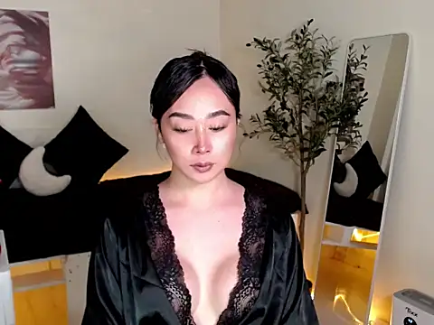 Ms yhanna online show from 05/05/26, 11:46