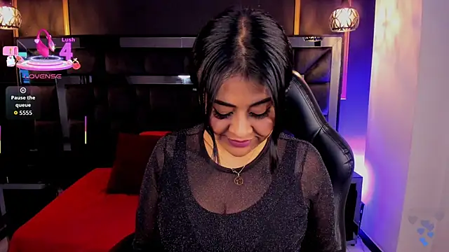 Aniajoness  online show from 04/30/26, 04:19