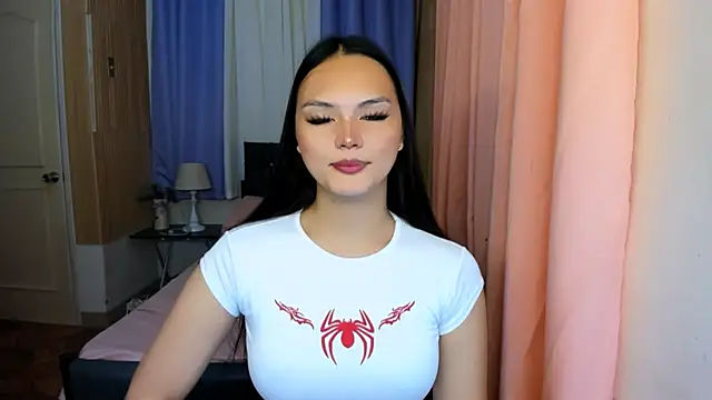 Snapshot of ameliamaureen chatting on 07/04/26, 04:07 ameliamaureen online show from 07/04/26, 04:07