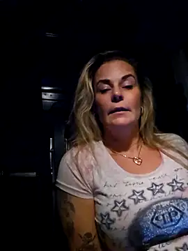 Mrs-Aurora online show from 03/17/26, 12:04