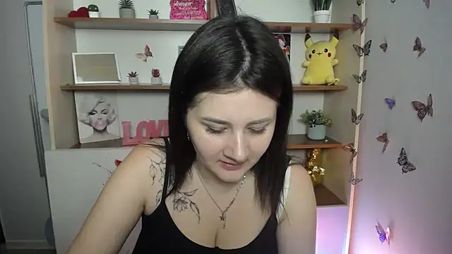 Snapshot of Katrin_kiss_ chatting on 06/12/26, 10:58 Katrin kiss online show from 06/12/26, 10:58