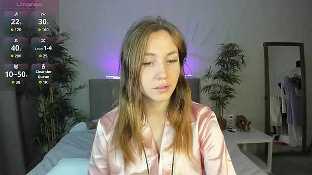 Luna G0ld online show from 10/10/25, 11:04