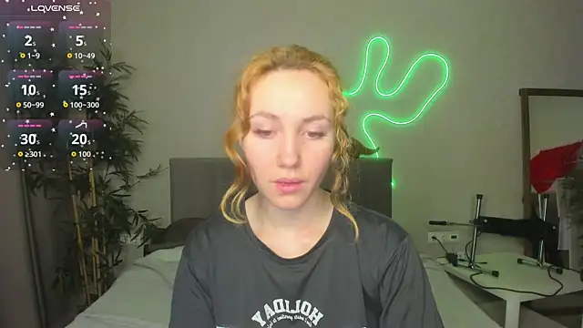 Luna G0ld online show from 11/15/25, 12:08