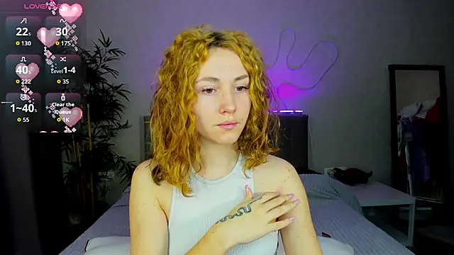 Luna G0ld online show from 11/22/25, 12:09