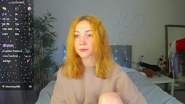 Luna G0ld online show from 11/30/25, 12:03