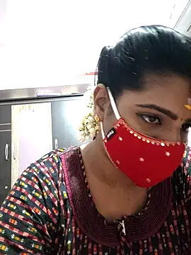 Tamil-Meenu12 online show from 10/24/25, 06:43