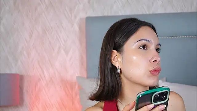 Sofy Bradd online show from 09/18/25, 10:06