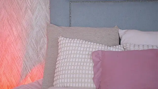 Sofy Bradd online show from 10/31/25, 05:30