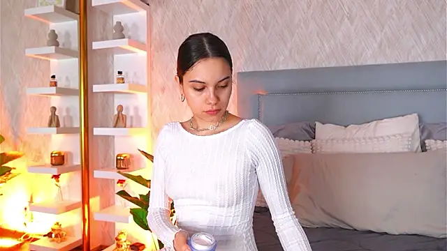 Sofy Bradd online show from 03/22/26, 08:29