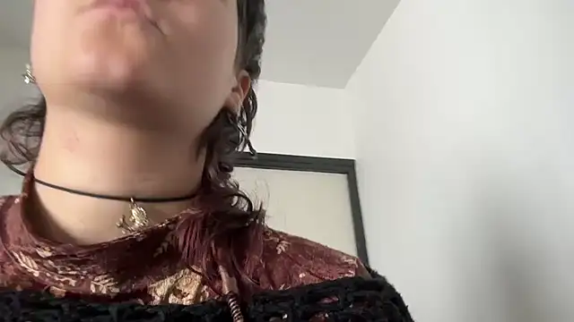 NIQUE TARAXX online show from 09/29/25, 11:37