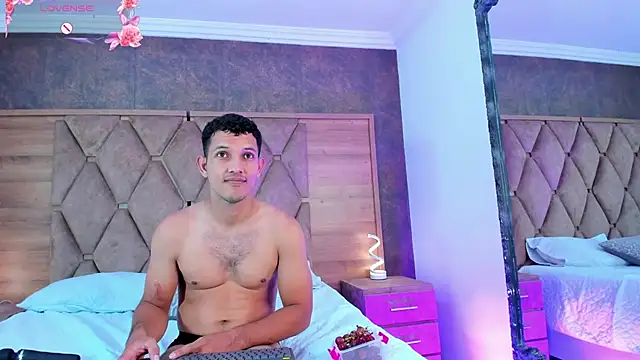 EimyAndMaxi online show from 09/16/25, 08:43