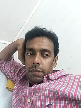 Snapshot of hemantbhai chatting on 02/25/26, 06:28 hemantbhai online show from 02/25/26, 06:28