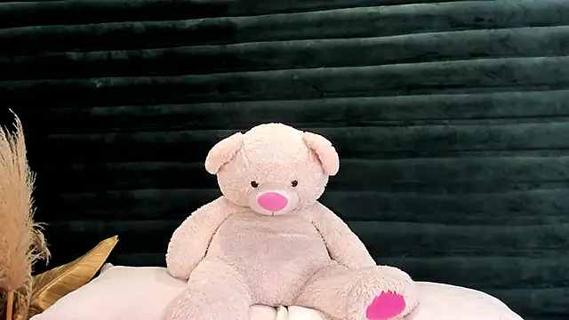 LiliCarterm online show from 03/21/26, 01:43