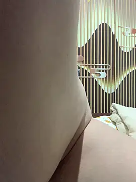 yang-2269 online show from 02/20/26, 07:25