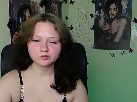 Snapshot of LadyAlice_ chatting on 06/29/26, 06:19 LadyAlice online show from 06/29/26, 06:19