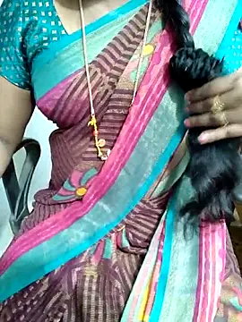 Snapshot of lolida69thamil chatting on 09/27/25, 05:12 lolida69thamil online show from 09/27/25, 05:12