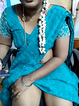 Snapshot of lolida69thamil chatting on 11/30/25, 08:18 lolida69thamil online show from 11/30/25, 08:18