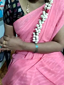 Snapshot of lolida69thamil chatting on 12/05/25, 06:55 lolida69thamil online show from 12/05/25, 06:55