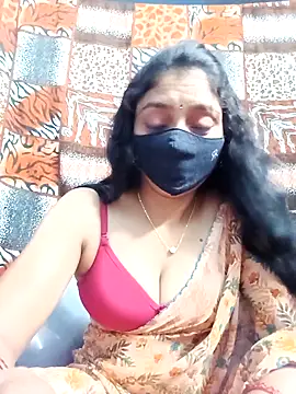 hotsana79 online show from 10/03/25, 11:46