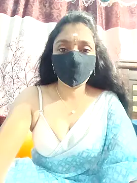 hotsana79 online show from 10/23/25, 05:18