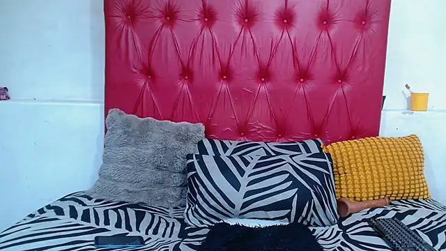 GoldenBigAssCurvy online show from 04/07/26, 12:44