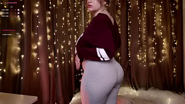 Morvelyn online show from 12/19/25, 02:24