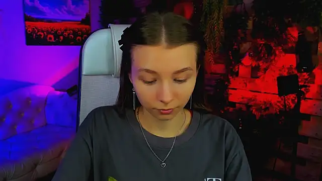 JulieDaniel online show from 09/18/25, 04:25