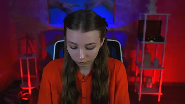 JulieDaniel online show from 09/24/25, 08:06