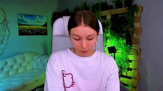 JulieDaniel online show from 11/21/25, 08:13