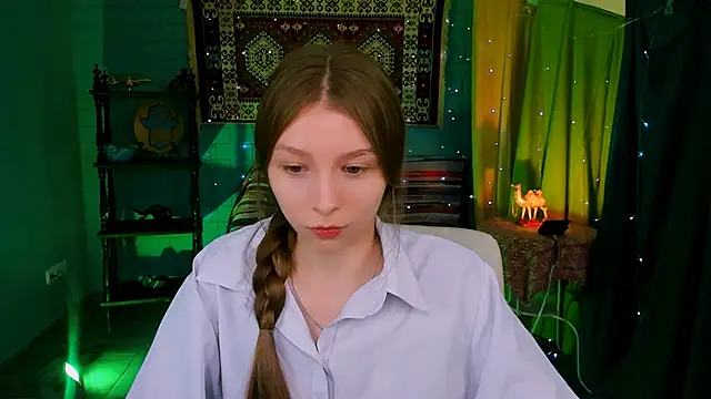 JulieDaniel online show from 05/28/26, 04:21