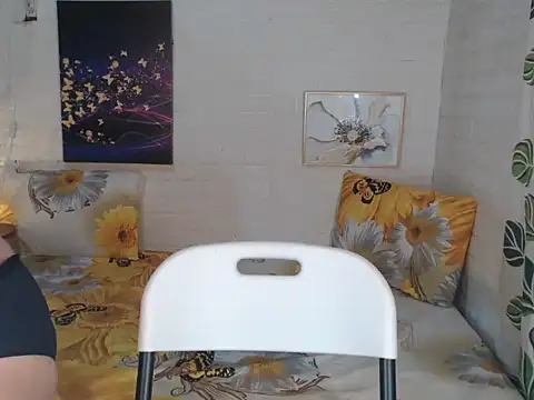 aneredfox online show from 09/10/25, 12:38