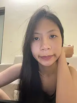 Snapshot of Lil-Gi chatting on 10/12/25, 03:11 Lil-Gi online show from 10/12/25, 03:11