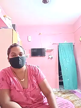 Snapshot of biggbobbsgirl chatting on 10/26/25, 06:03 biggbobbsgirl online show from 10/26/25, 06:03