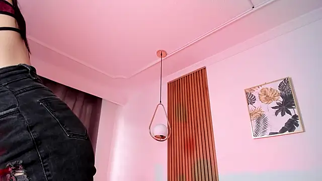 NicolWhite online show from 10/17/25, 11:46