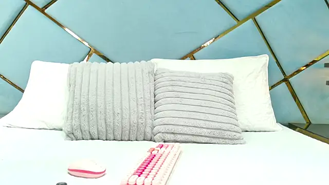 marcela rojas online show from 10/15/25, 11:32