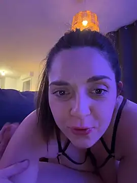 chloedlm5 online show from 04/04/26, 10:40