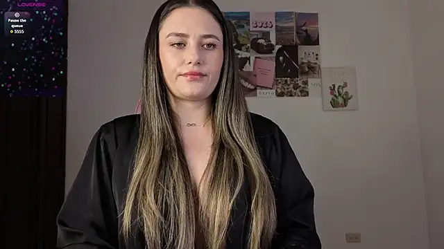 Veronika  Winslow  online show from 06/03/26, 05:21