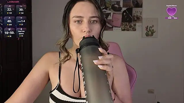 Snapshot of Veronika__Winslow_ chatting on 07/15/26, 08:08 Veronika Winslow online show from 07/15/26, 08:08