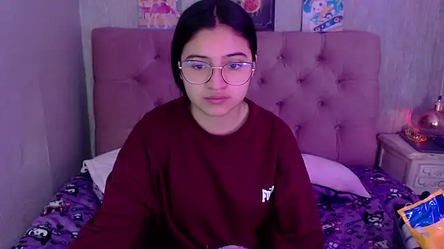 laurenelove online show from 09/17/25, 03:19