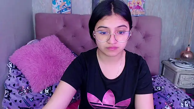 laurenelove online show from 10/05/25, 03:27