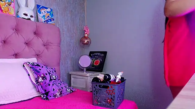 laurenelove online show from 02/05/26, 03:00