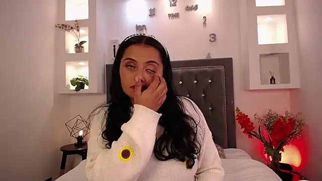 MelissaRhodes online show from 12/05/25, 09:00