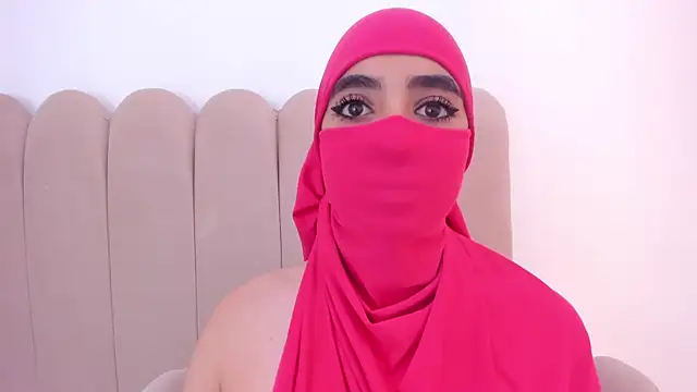 nayiraa  online show from 02/23/26, 06:38